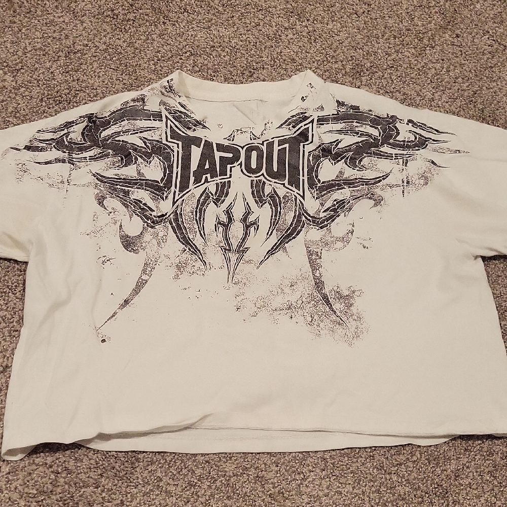 Tapout Black and White Graphic Tee